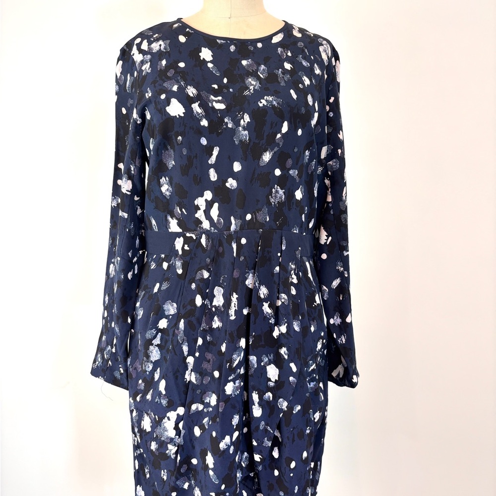 Club Monaco SILK long sleeve dress - Picture 7 of 13